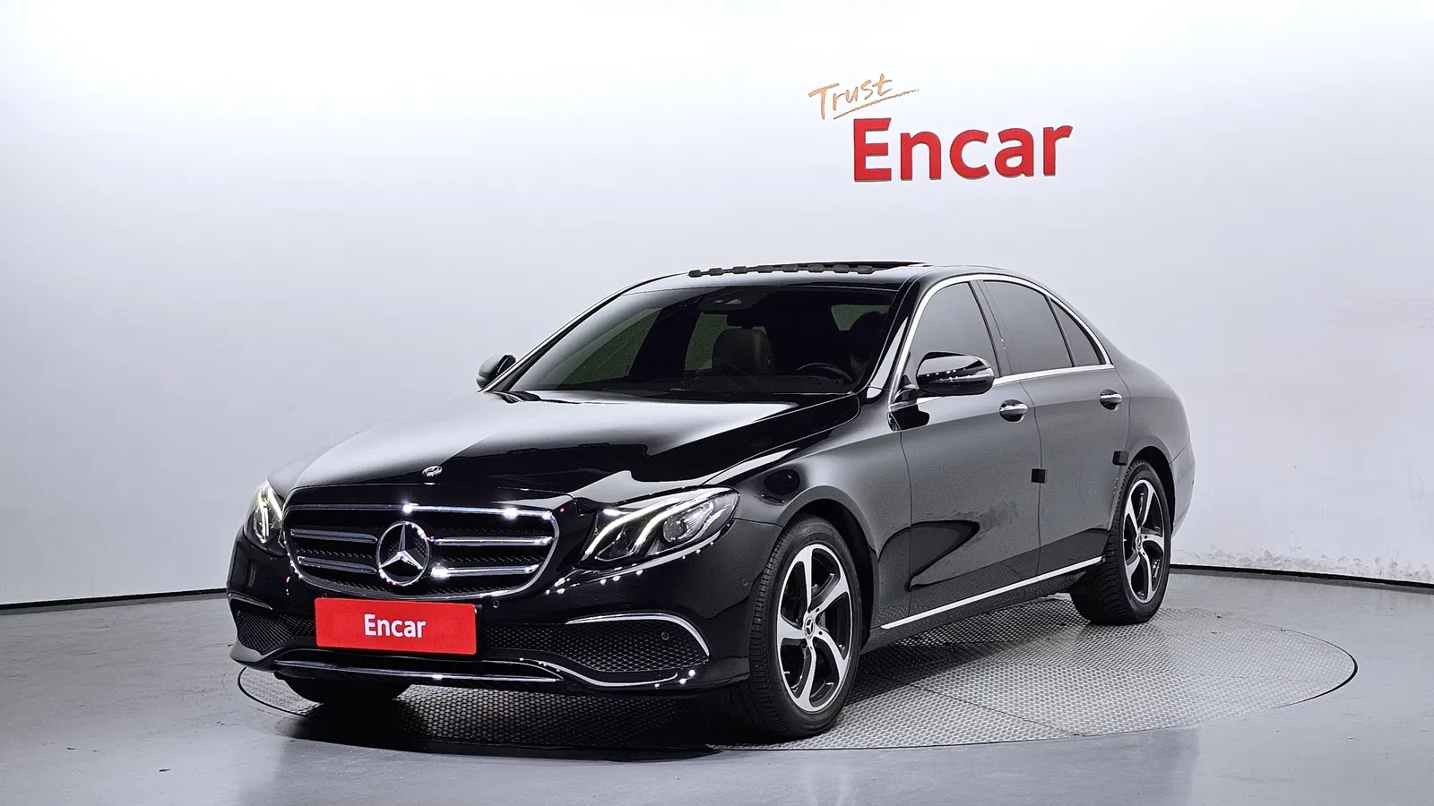 Mercedes-Benz Classe E E250 Avantgarde (W213) 2020 — photo 1 sur 20