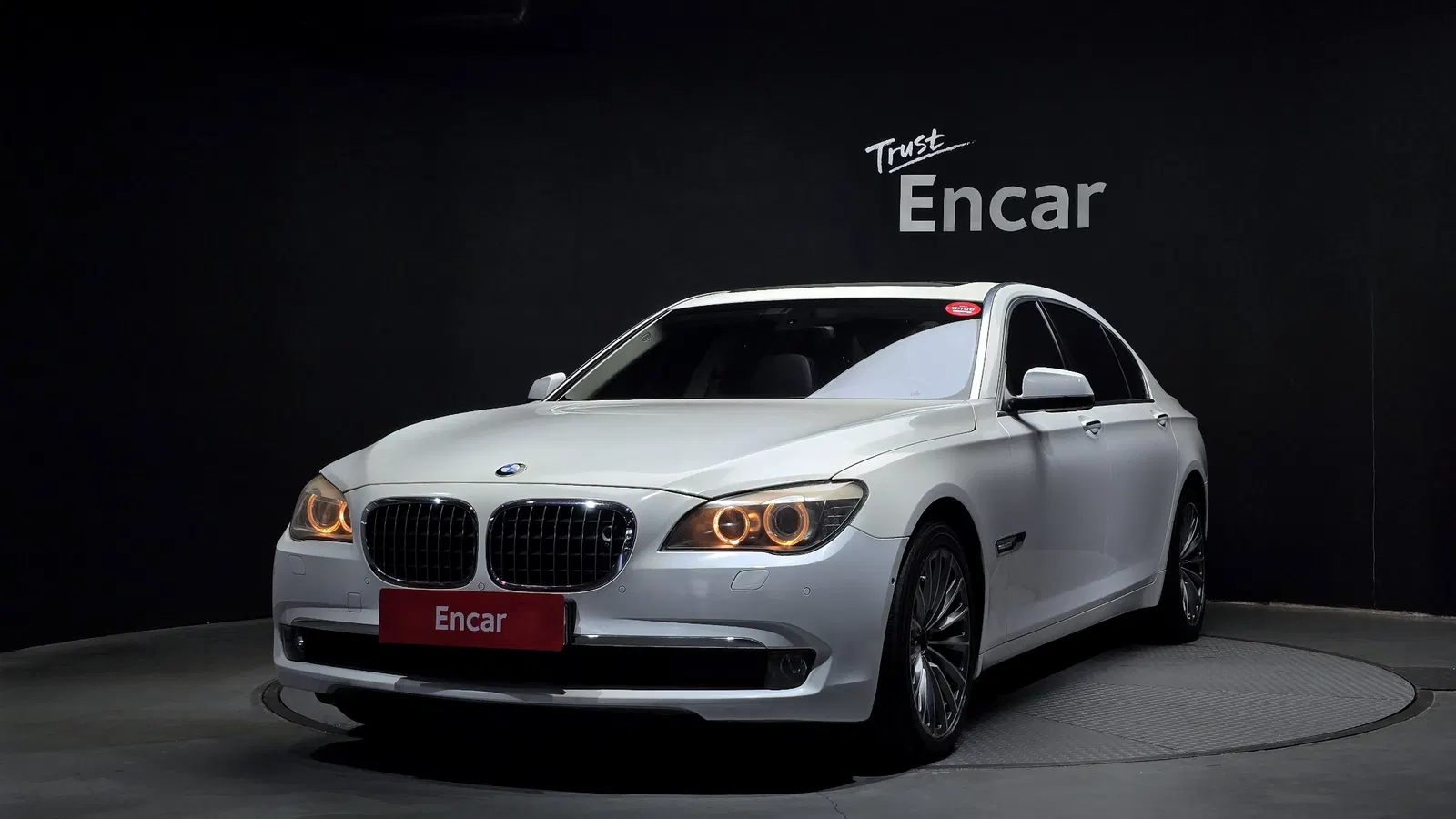 BMW Série 7 (F01) 750Li 2010 — photo 1 sur 20