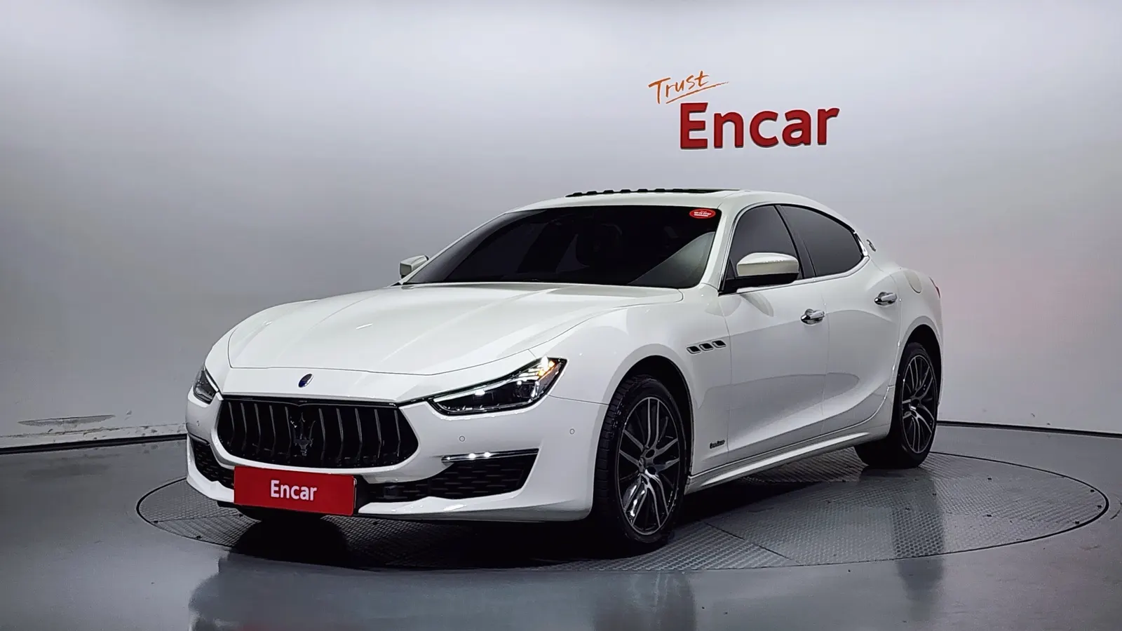 Maserati Ghibli 3.0 Diesel GranLusso 2018 — photo 1 sur 26