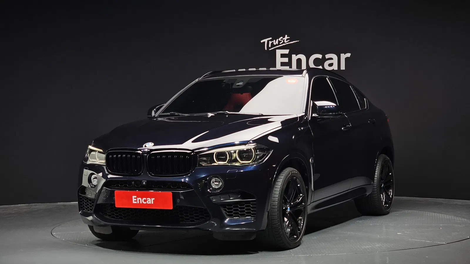 BMW X6M (F16) 4.4 2016 — photo 1 sur 20