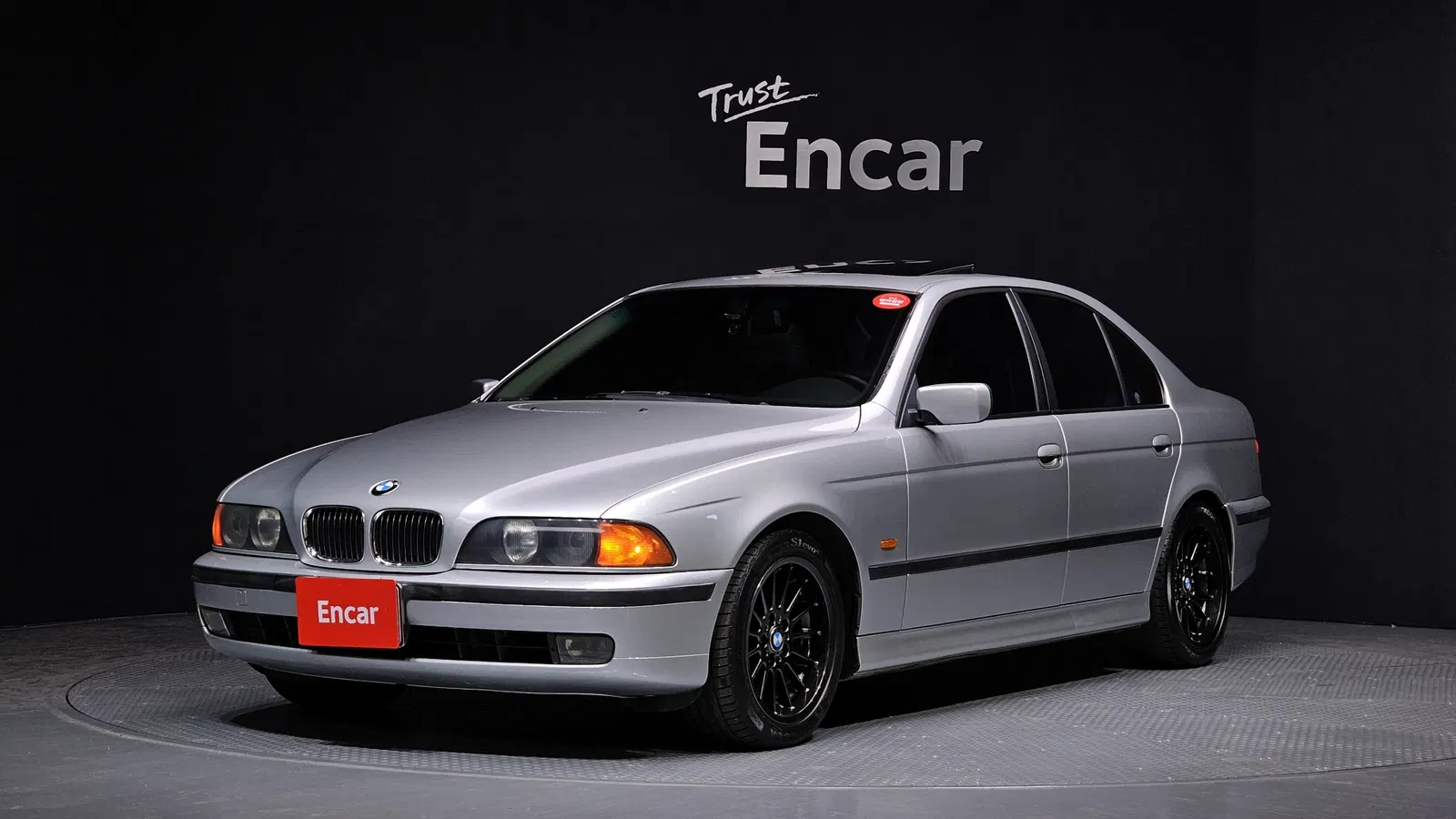 BMW Série 5 540i 1999 — photo 1 sur 26