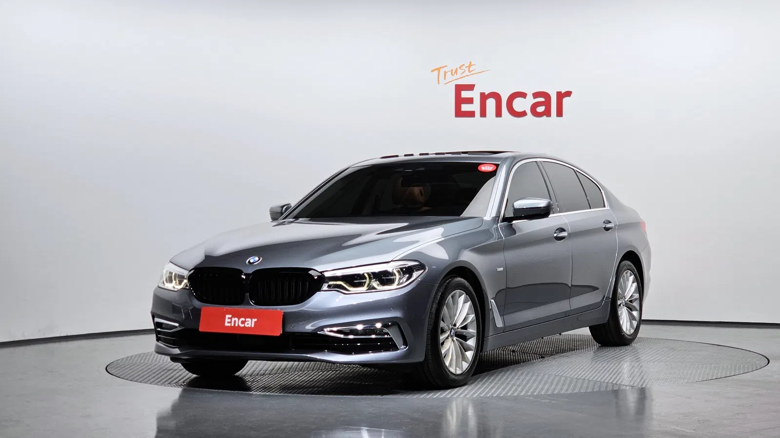 BMW Série 5 (G30) 520d Luxury Special Edition 2018 — photo 1 sur 20