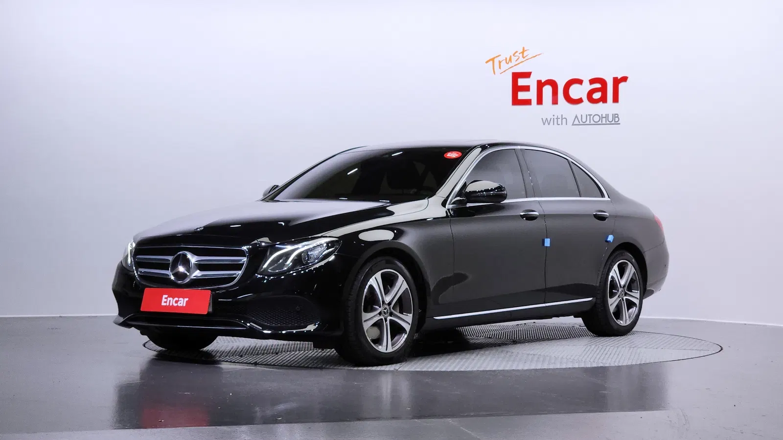 Mercedes-Benz Classe E E300 Avantgarde (W213) 2019 — photo 1 sur 20