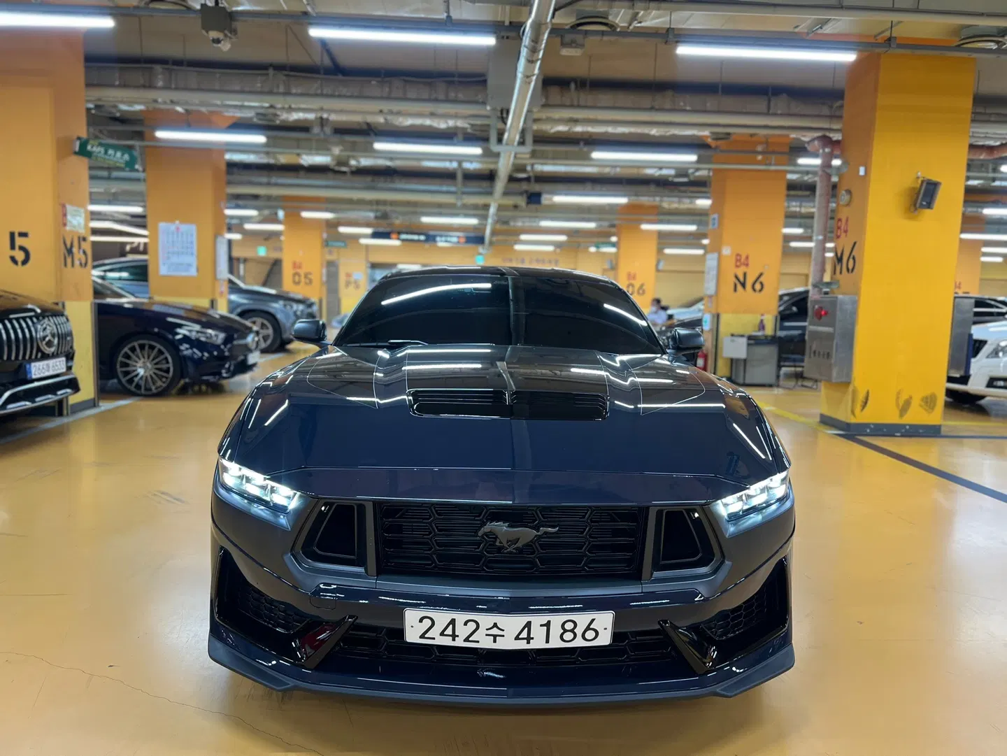 Ford Mustang 7e génération 5.0 GT Premium Coupé 2024 — photo 1 sur 24