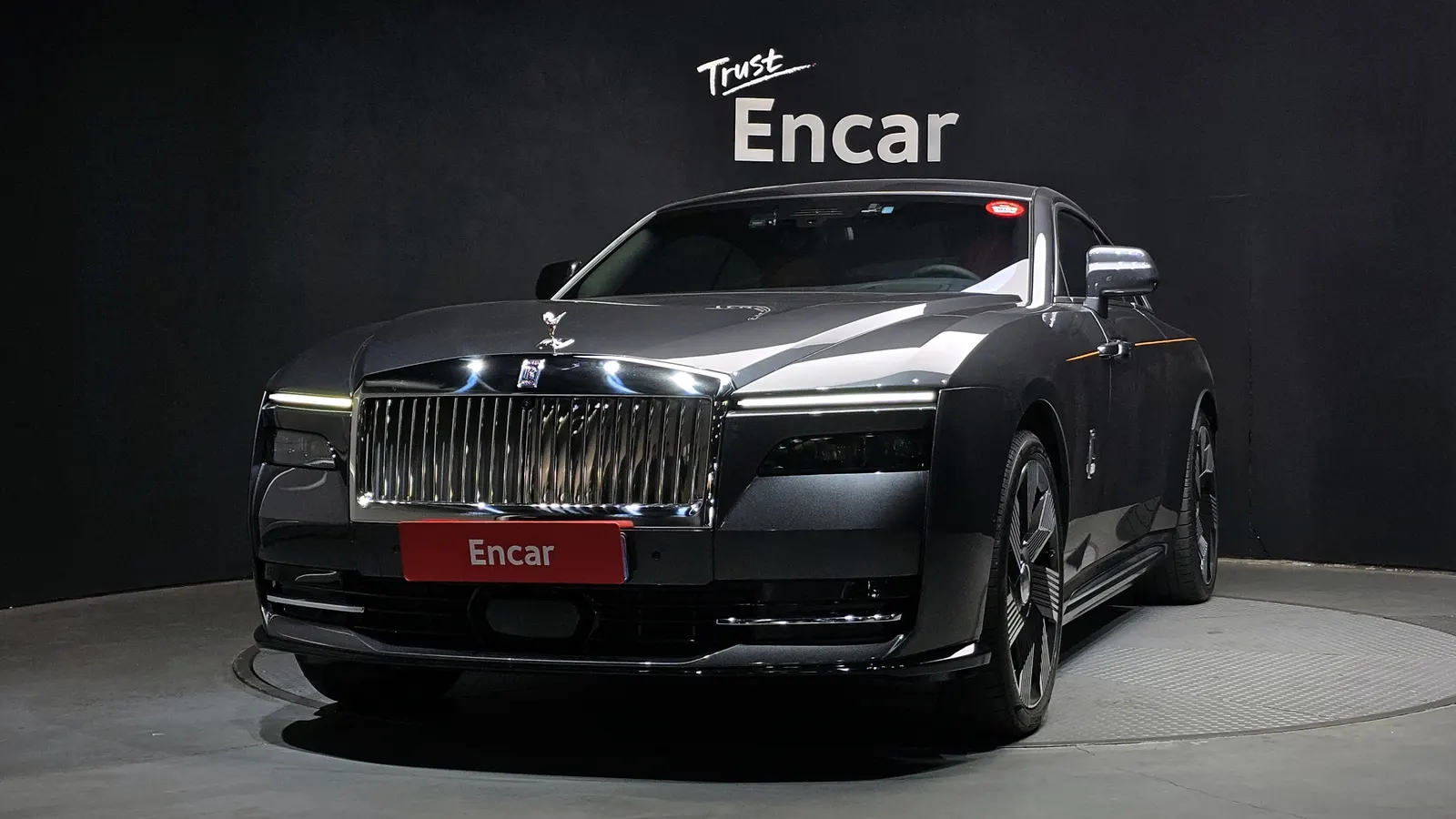Rolls-Royce Spectre Coupé 2024 — photo 1 sur 20