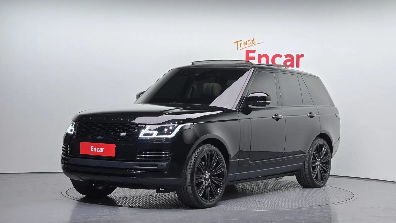 Land Rover Range Rover 4e génération 3.0 TDV6 Vogue SE Diesel 2014 — photo 1 sur 20