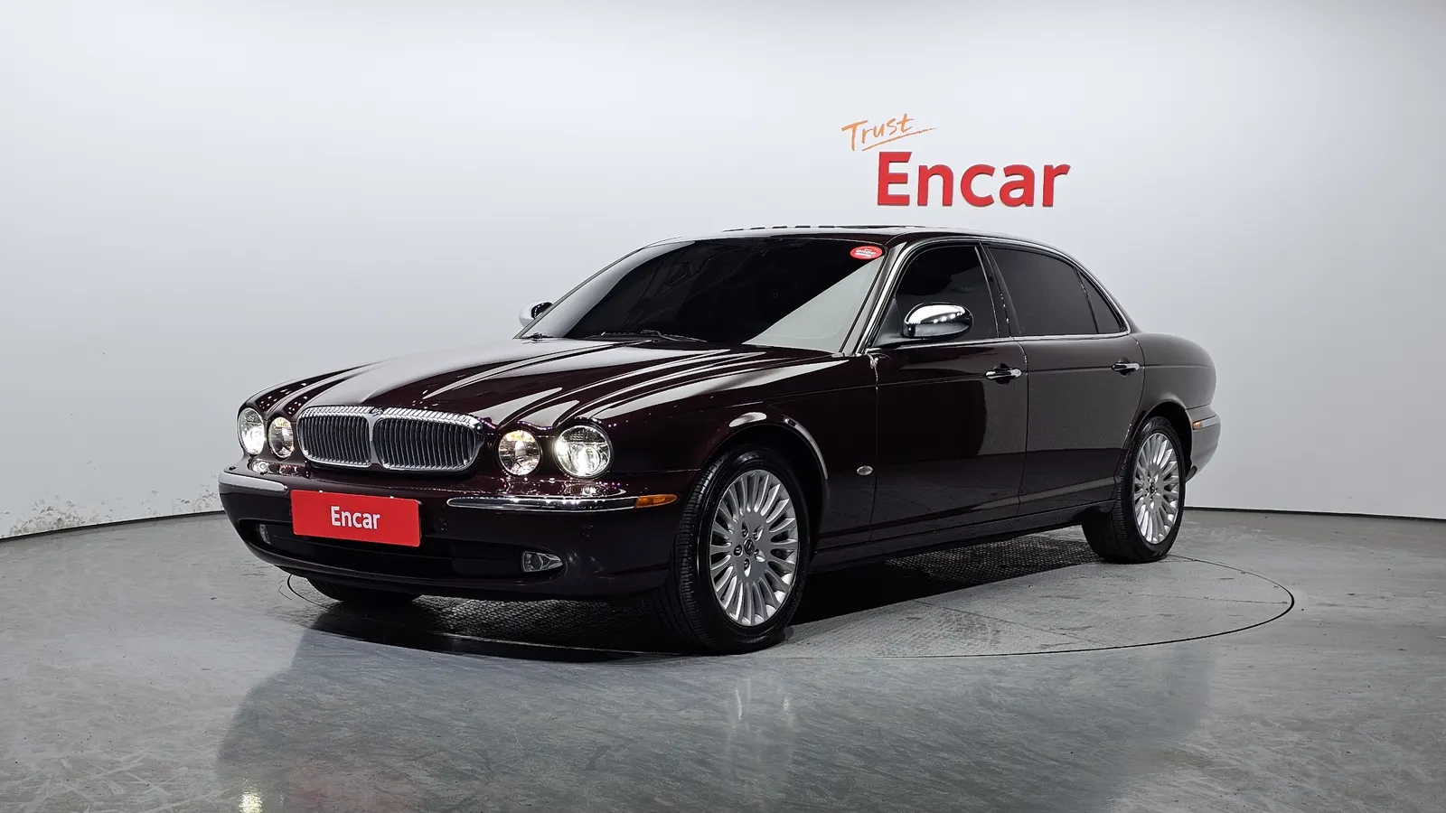 Jaguar Daimler 4.2 2006 — photo 1 sur 20