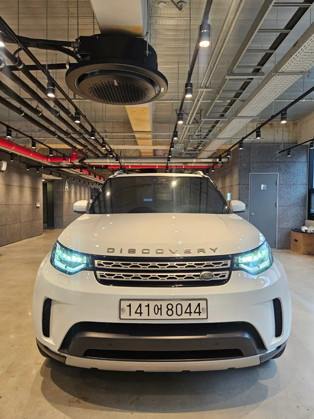 Land Rover Discovery 5 2.0 SD4 HSE 2017 — photo 1 sur 26