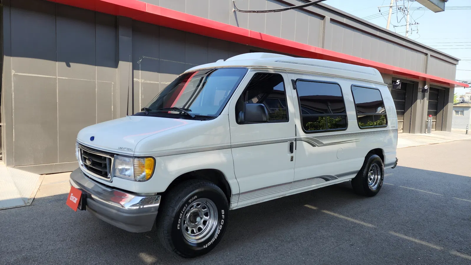 Ford Econoline E150 Van 1996 — photo 1 sur 26