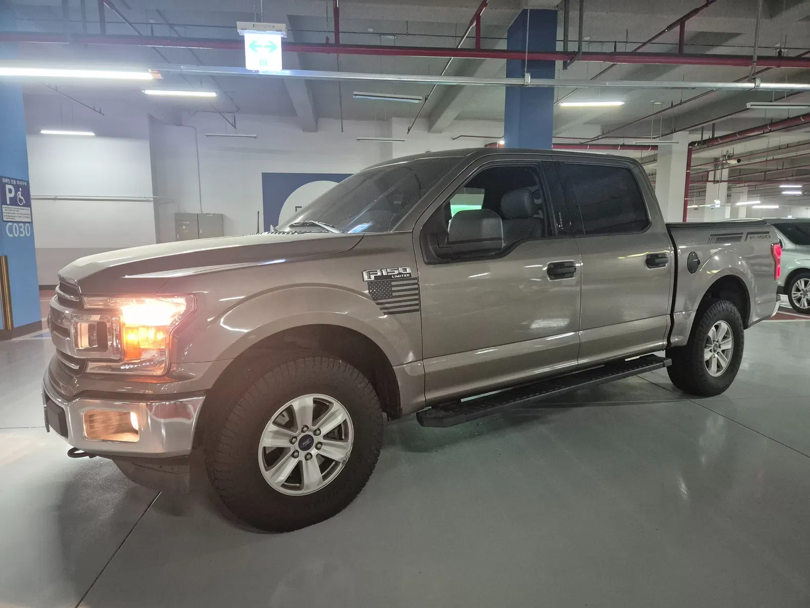 Ford F150 3.5L 2018 — photo 1 sur 20