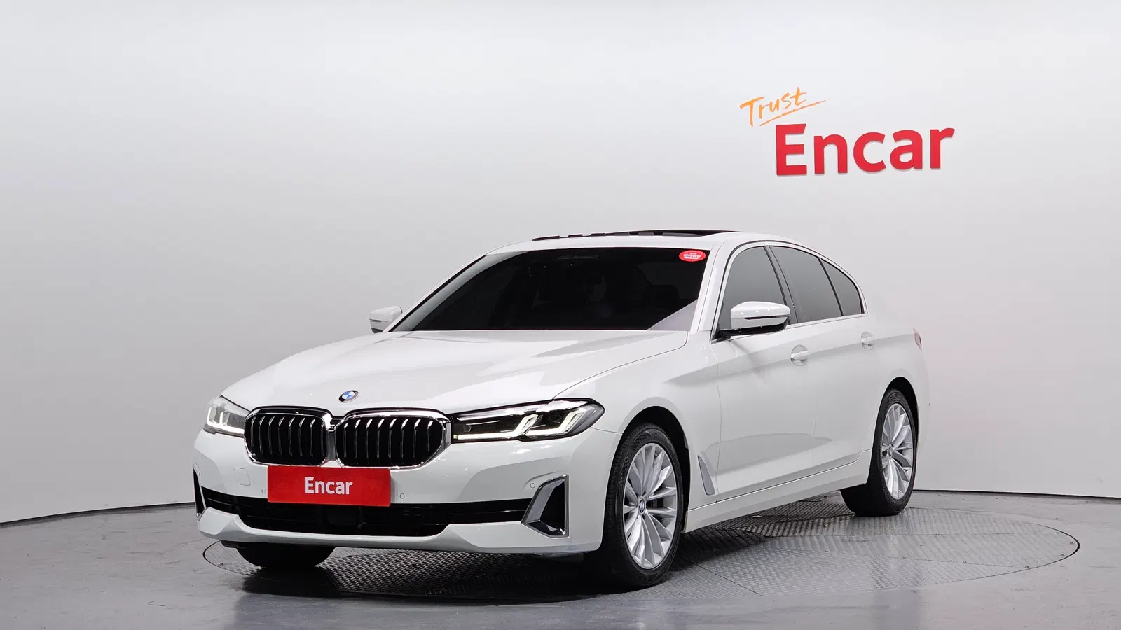 BMW Série 5 (G30) 530i Luxury 2021 — photo 1 sur 20