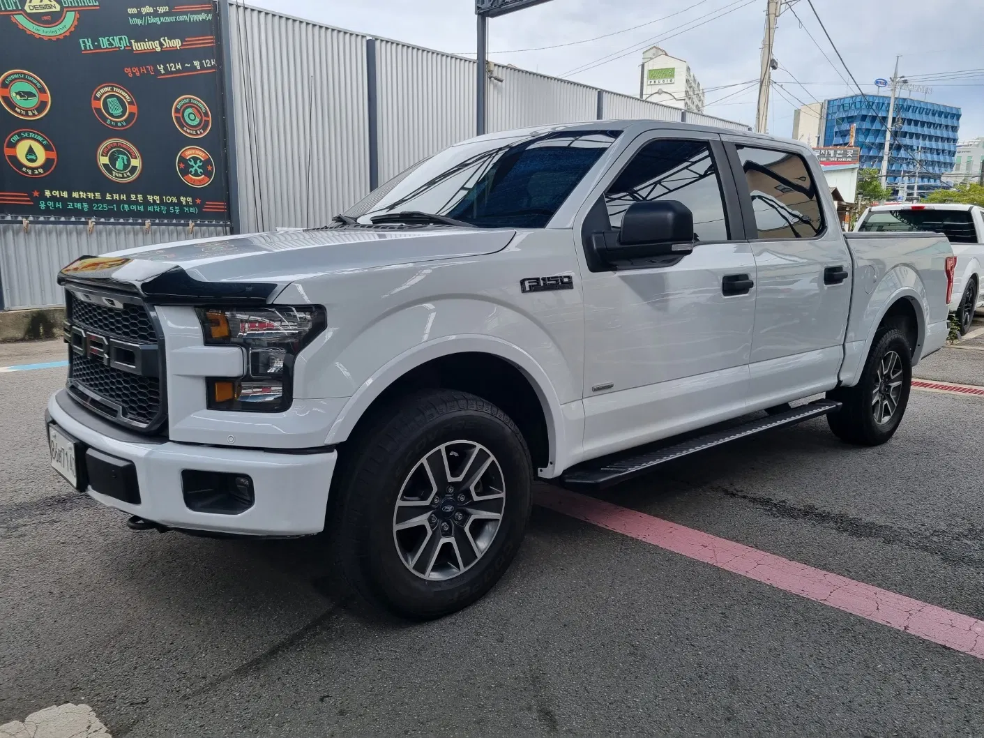 Ford F150 2.7L 2015 — photo 1 sur 17
