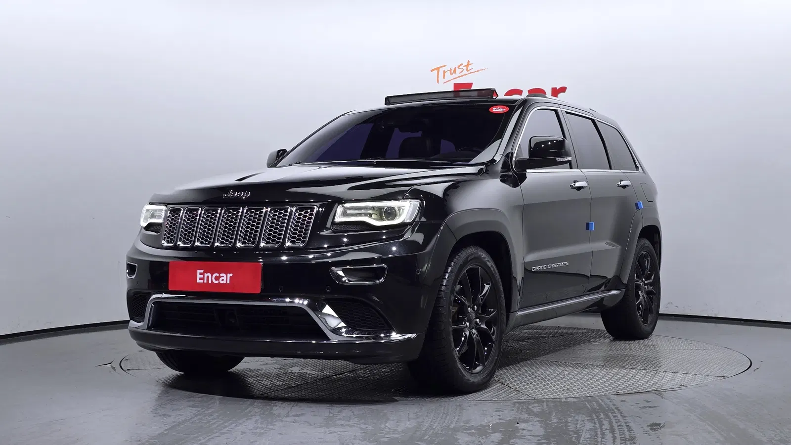 Jeep Grand Cherokee 3.0 Diesel Overland Summit 2015 — photo 1 sur 20