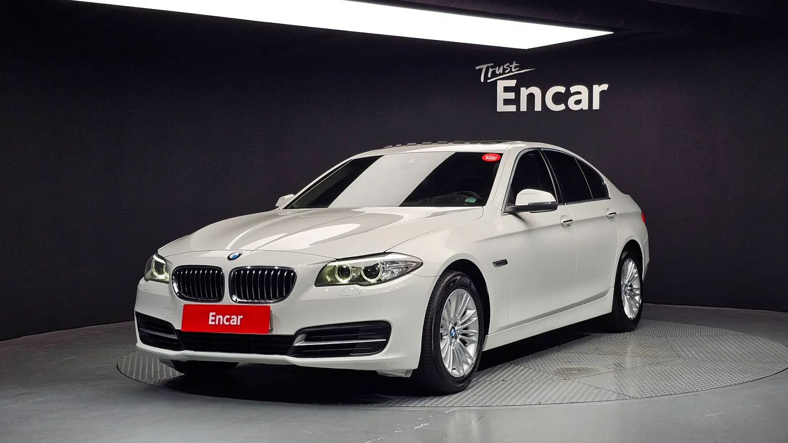 BMW Série 5 (F10) 520d xDrive 2014 — photo 1 sur 20