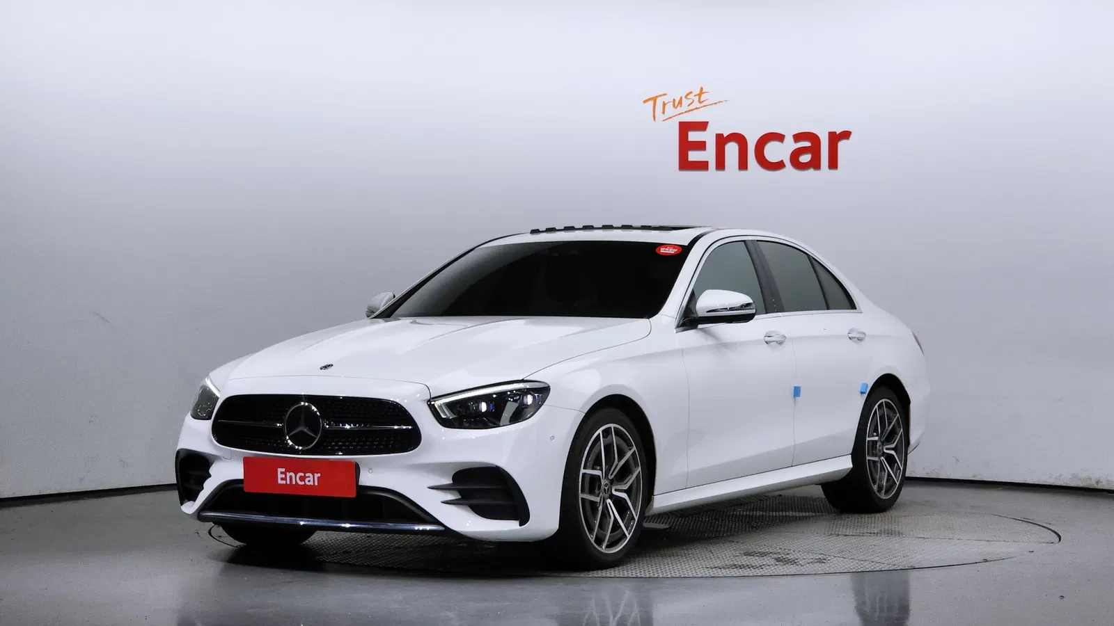 Mercedes-Benz Classe E AMG Line · E220d 4MATIC (W213) 2021 — photo 1 sur 20
