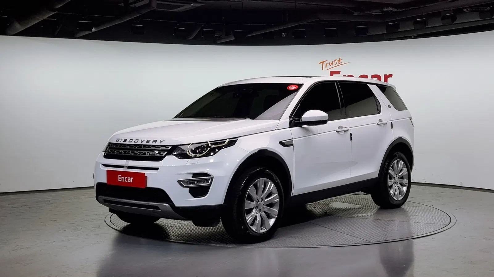 Land Rover Discovery Sport 2.0 TD4 HSE Luxury 2016 — photo 1 sur 20