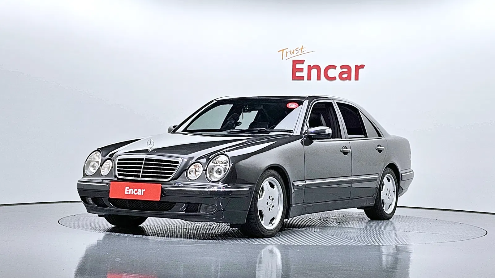Mercedes-Benz Classe E E200K (W210) 2002 — photo 1 sur 20