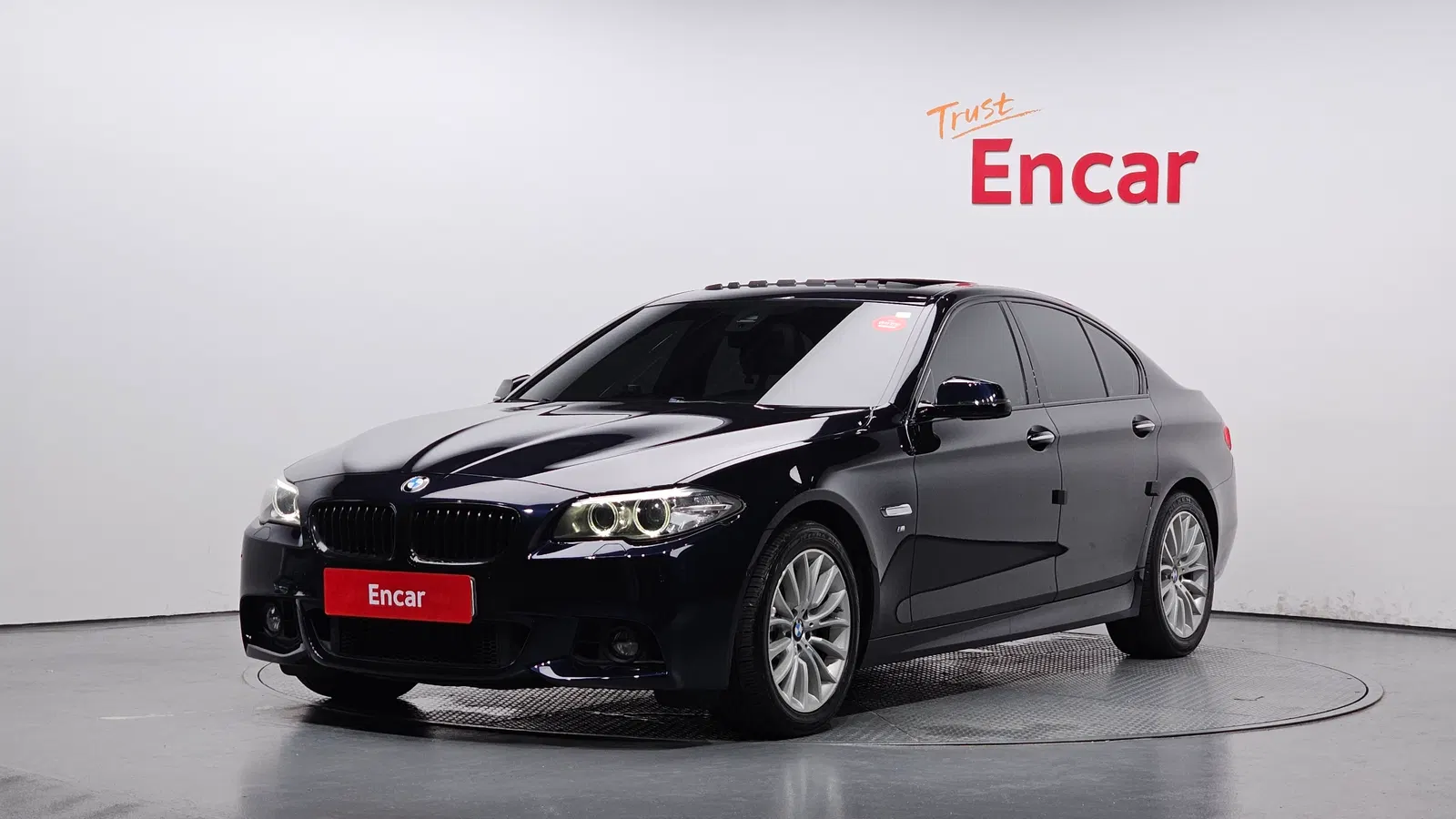 BMW Série 5 (F10) 528i M Aero Dynamic 2016 — photo 1 sur 20