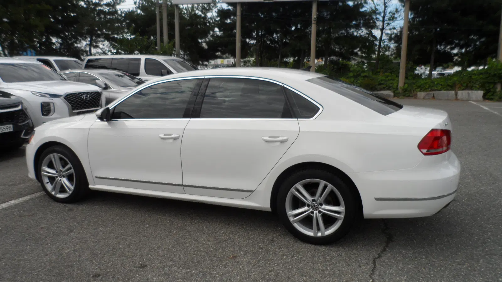 Volkswagen Passat 2.0 TDI 2012 — photo 1 sur 25