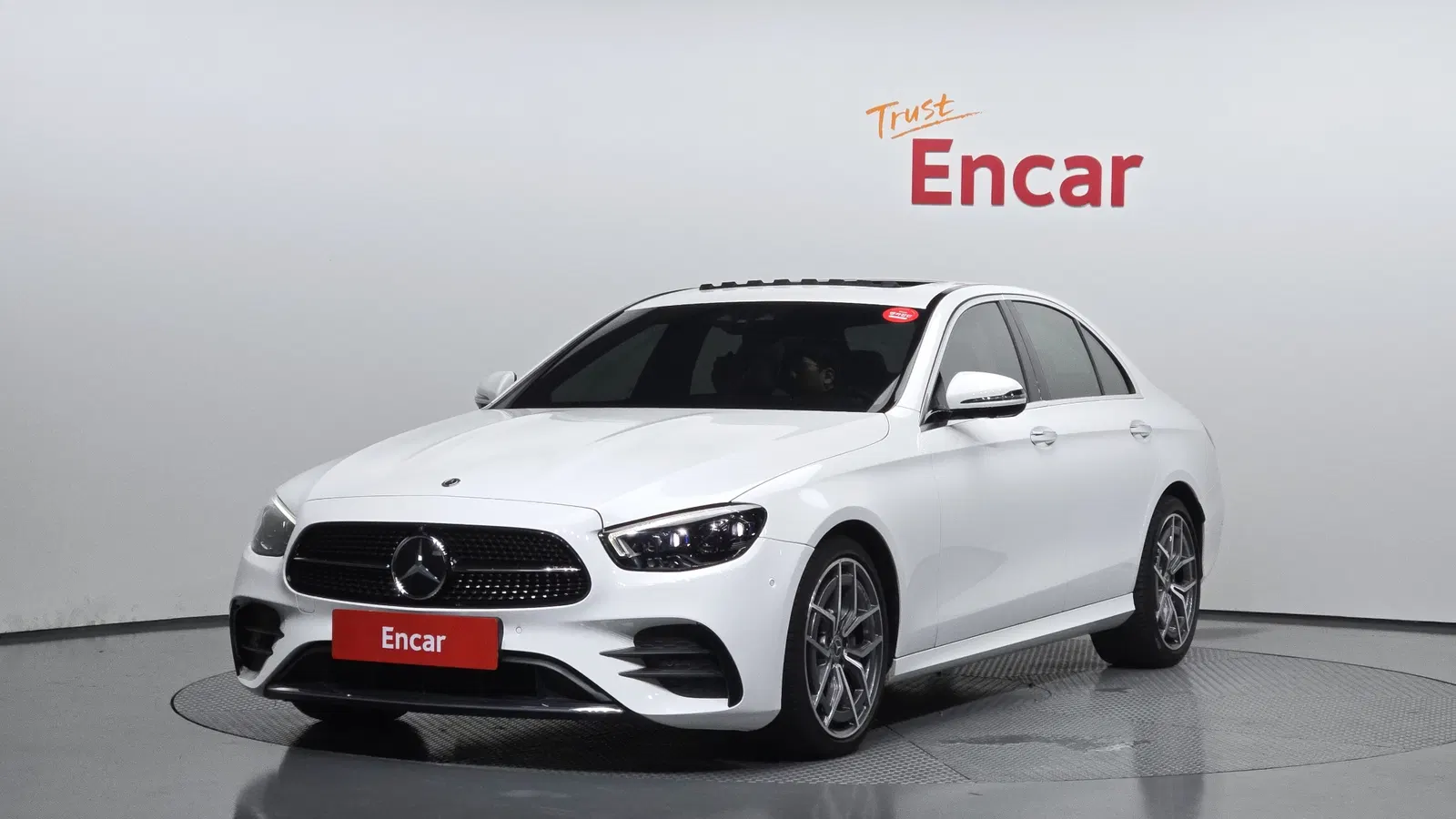 Mercedes-Benz Classe E AMG Line · E220d 4MATIC (W213) 2021 — photo 1 sur 20