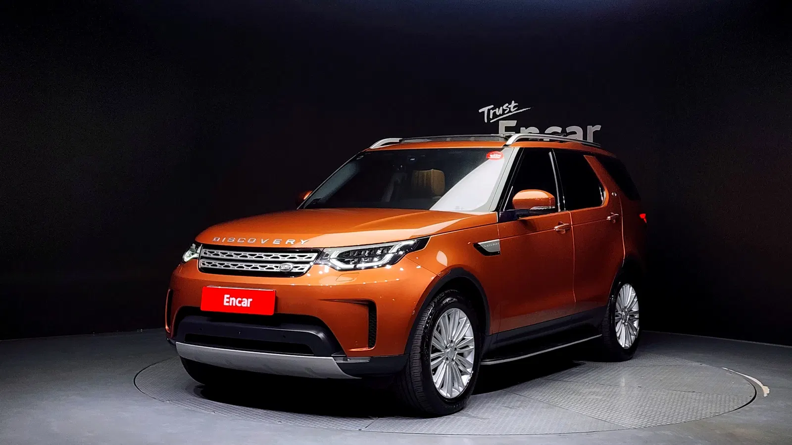 Land Rover Discovery 5 3.0 TD6 HSE Luxury 2018 — photo 1 sur 20