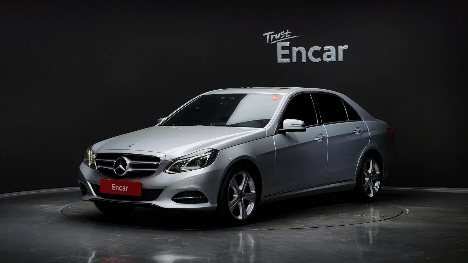 Mercedes-Benz Classe E E220 CDI Avantgarde (W212) 2014 — photo 1 sur 20