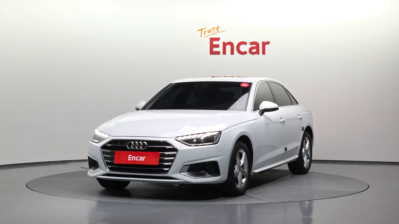 Audi A4 (B9) 40 TFSI 2021 — photo 1 sur 20