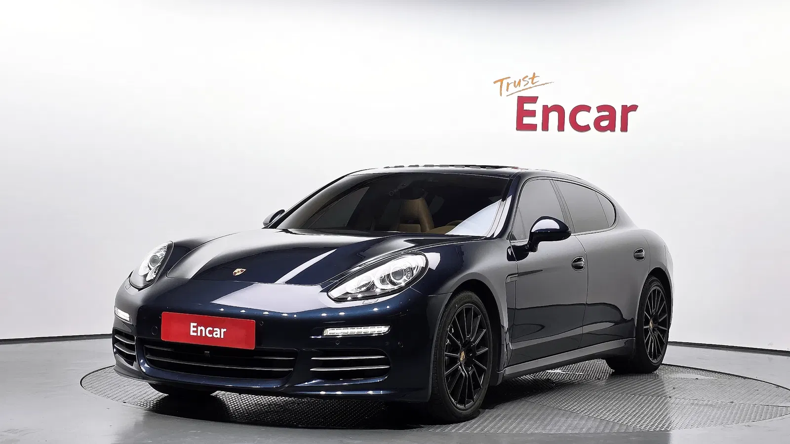 Porsche Panamera 3.0 4S Executive 2014 — photo 1 sur 20
