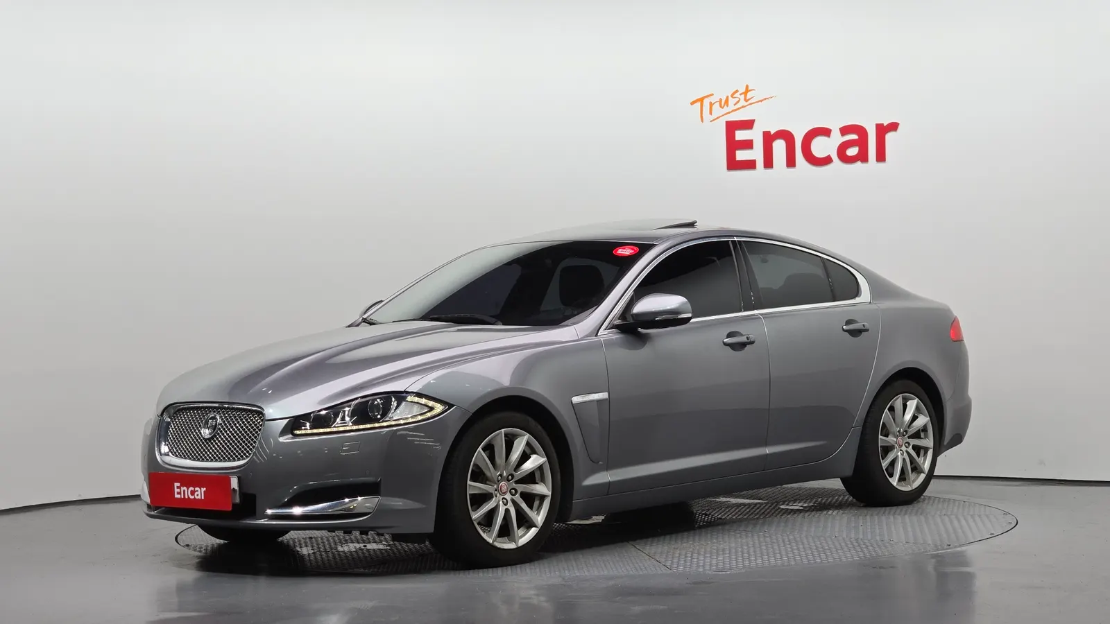 Jaguar New XF 3.0D Premium 2013 — photo 1 sur 20