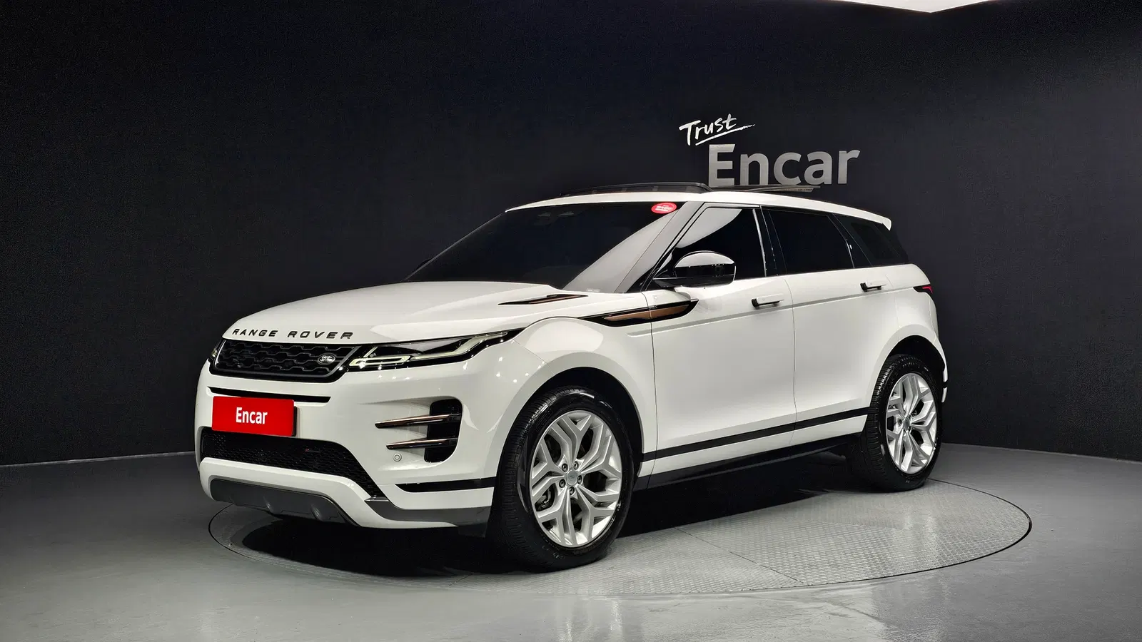 Land Rover Range Rover Evoque 2e génération P250 R-Dynamic SE 2023 — photo 1 sur 20