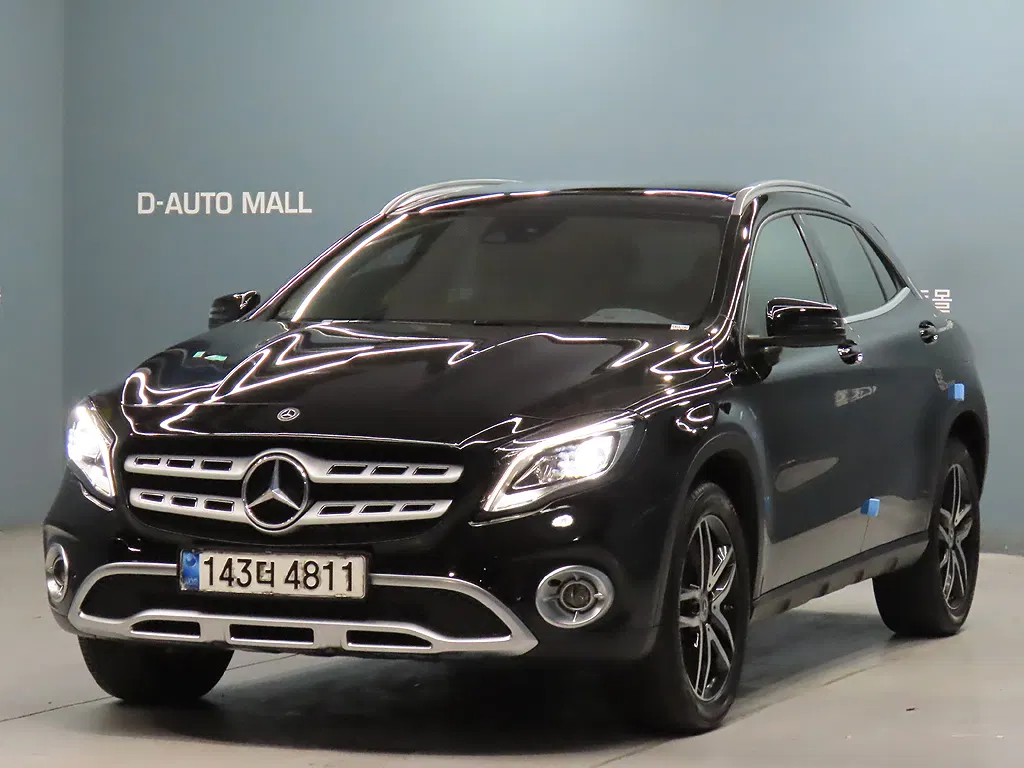 Mercedes-Benz GLA GLA220 Premium (X156) 2019 — photo 1 sur 26
