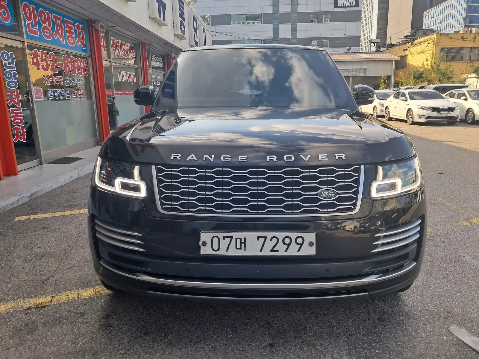 Land Rover Range Rover 4e génération 5.0 SC AB LWB 2019 — photo 1 sur 26