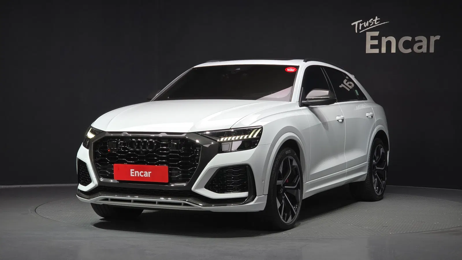 Audi RSQ8 (4M) 4.0 TFSI Quattro 2021 — photo 1 sur 20