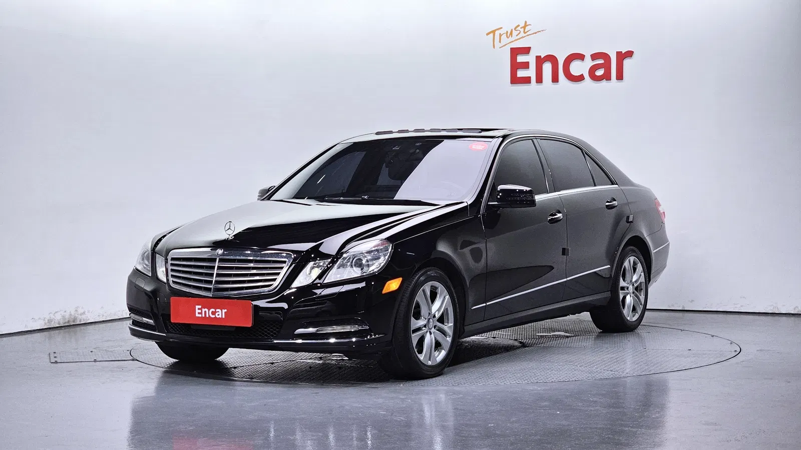 Mercedes-Benz Classe E E350 4MATIC Avantgarde (W212) 2011 — photo 1 sur 20