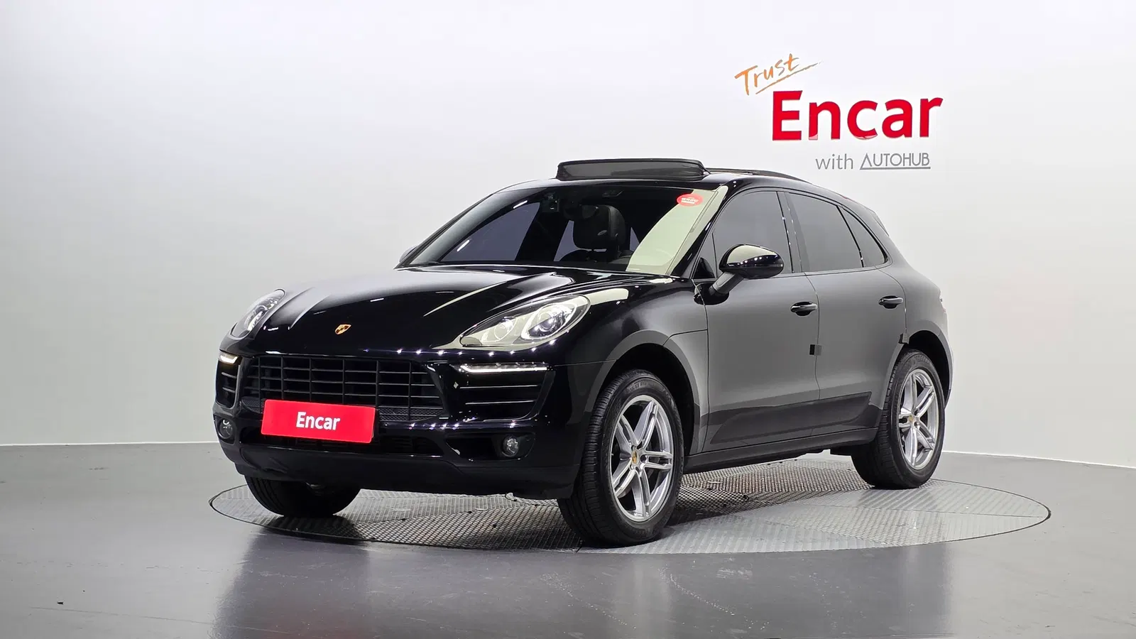 Porsche Macan 2.0 2015 — photo 1 sur 20