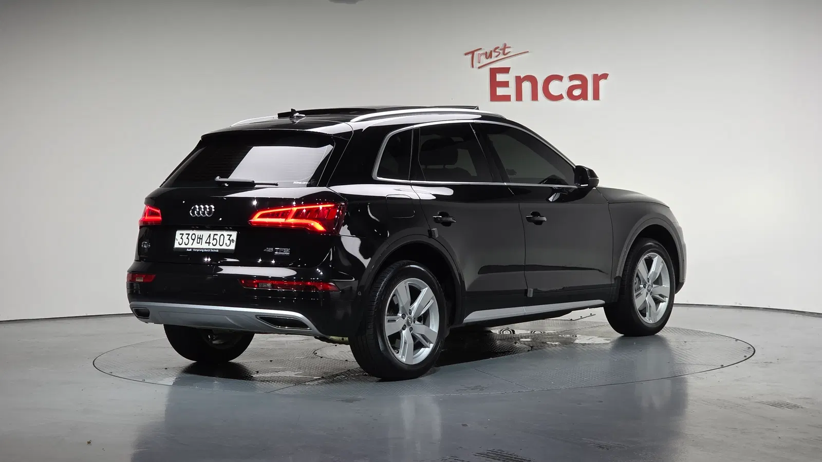 Audi Q5 (FY) 45 TFSI Quattro Premium 2020 — photo 1 sur 20