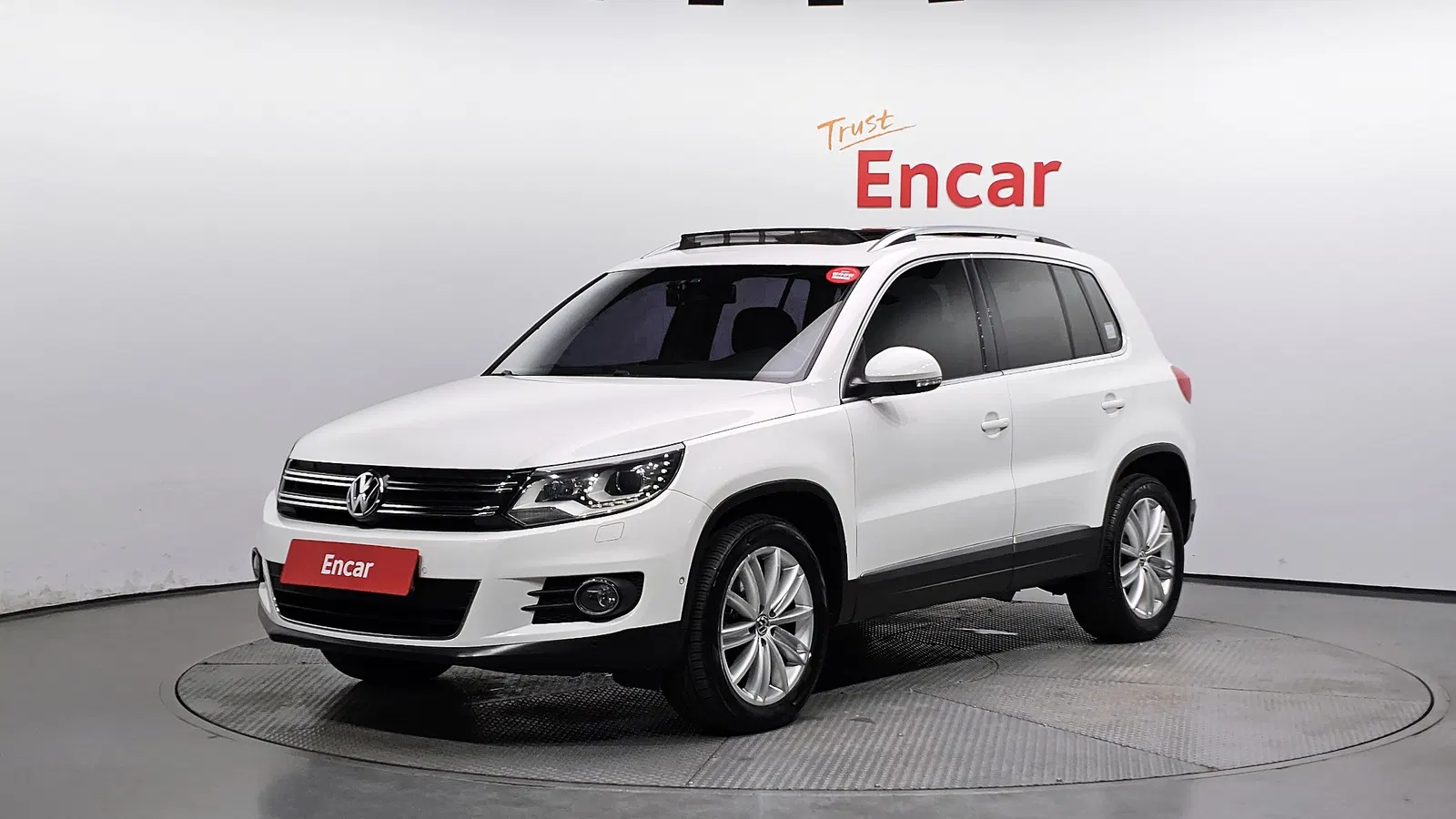 Volkswagen Tiguan 2.0 TDI Premium 2013 — photo 1 sur 20