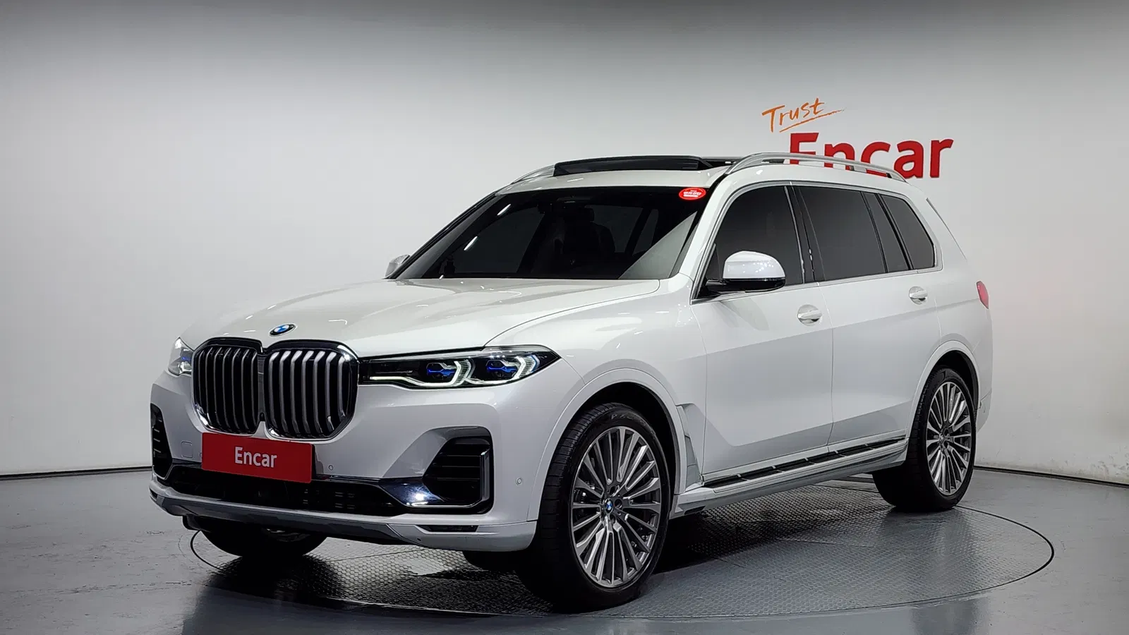 BMW X7 (G07) xDrive 40i Design Pure Excellence 7 places 2021 — photo 1 sur 20