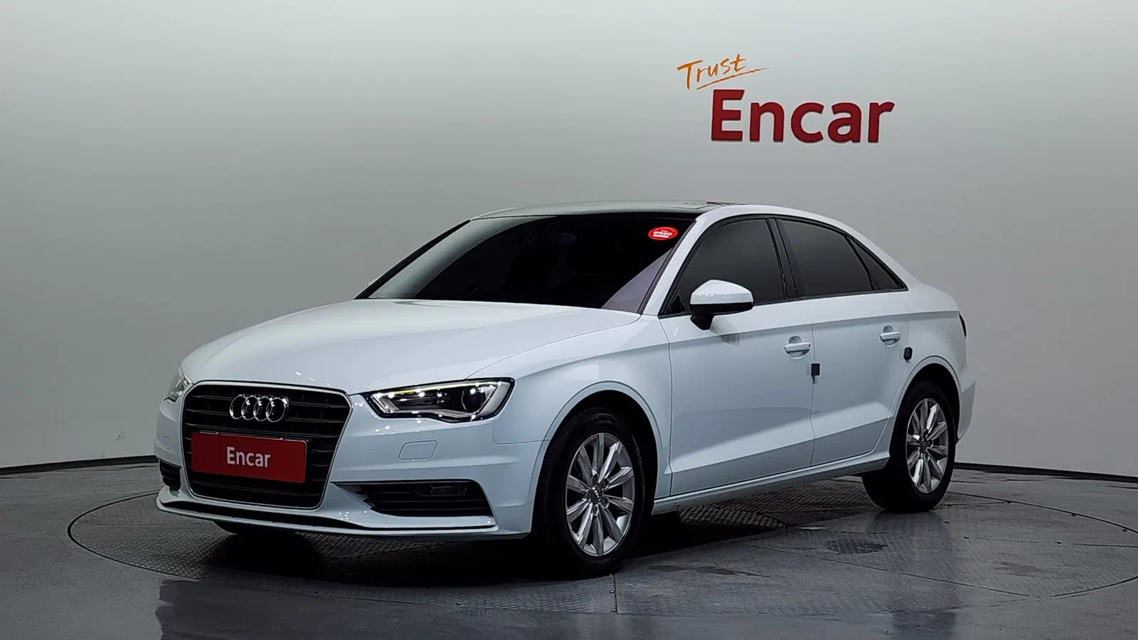 Audi A3 25 TDI Dynamic 2015 — photo 1 sur 20
