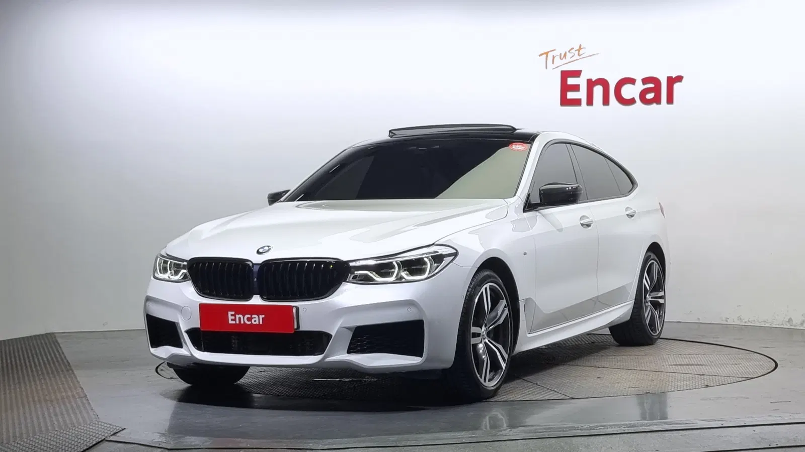 BMW Série 6 GT (G32) 640i xDrive M Sport 2018 — photo 1 sur 20