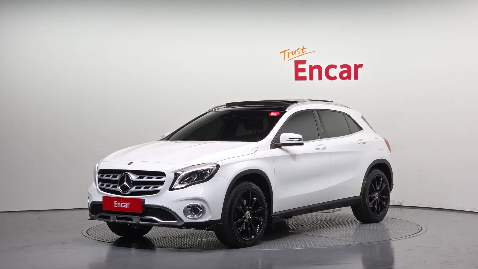 Mercedes-Benz GLA GLA250 4MATIC (X156) 2018 — photo 1 sur 20