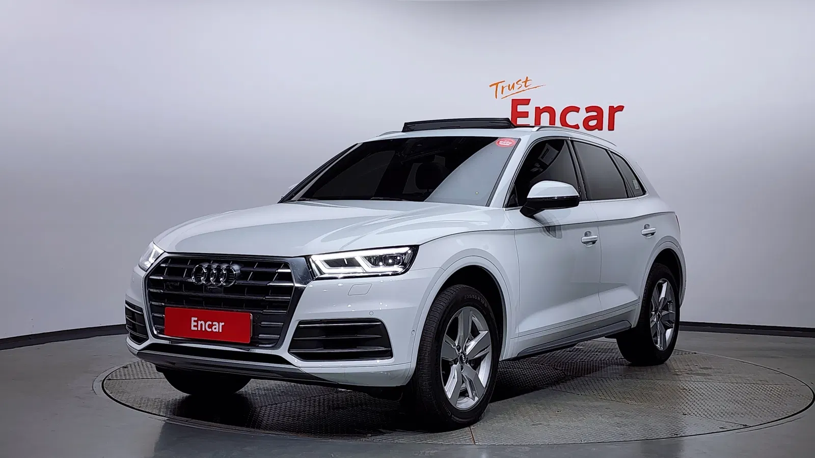Audi Q5 (FY) 45 TFSI Quattro Premium 2020 — photo 1 sur 20