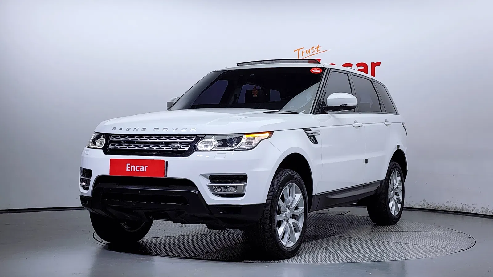 Land Rover Range Rover Sport 2e génération 3.0 SDV6 HSE 2016 — photo 1 sur 20