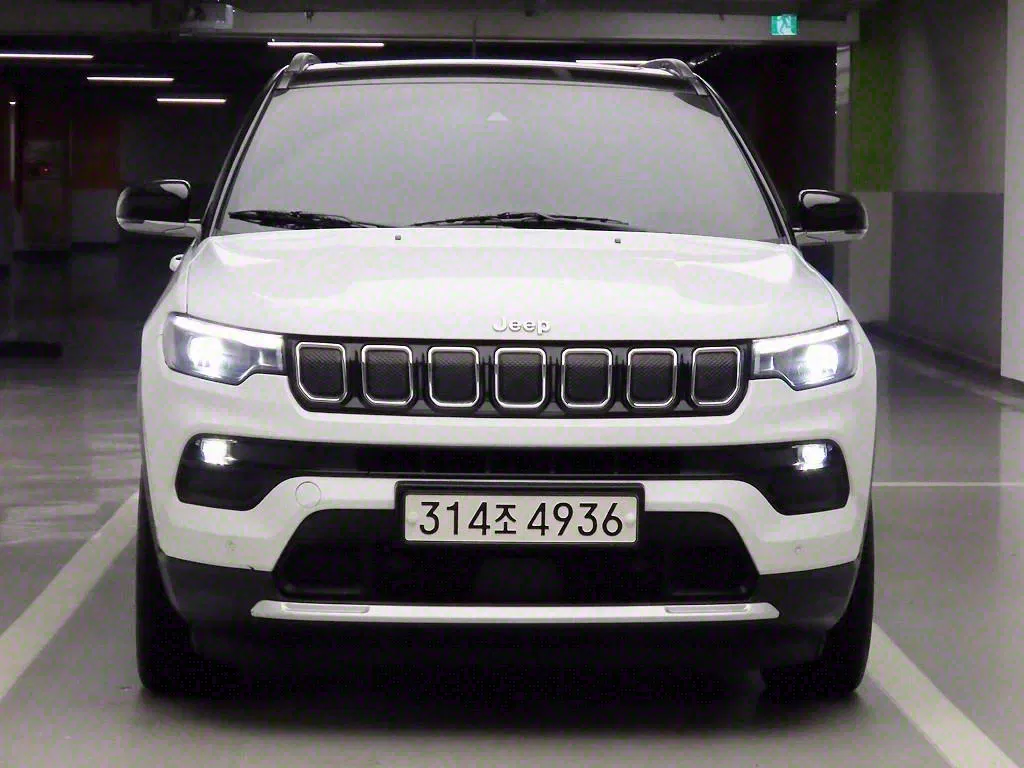Jeep Compass 2e génération 2.4 Limited 2WD 2022 — photo 1 sur 26