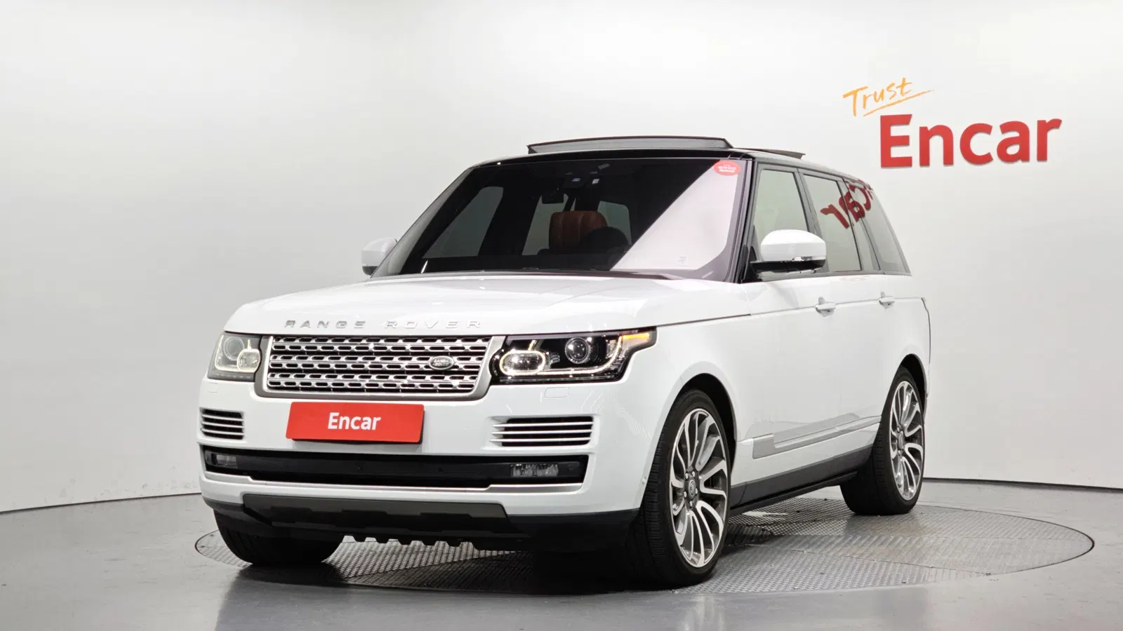 Land Rover Range Rover 4e génération 4.4 SDV8 AB Diesel 2017 — photo 1 sur 20