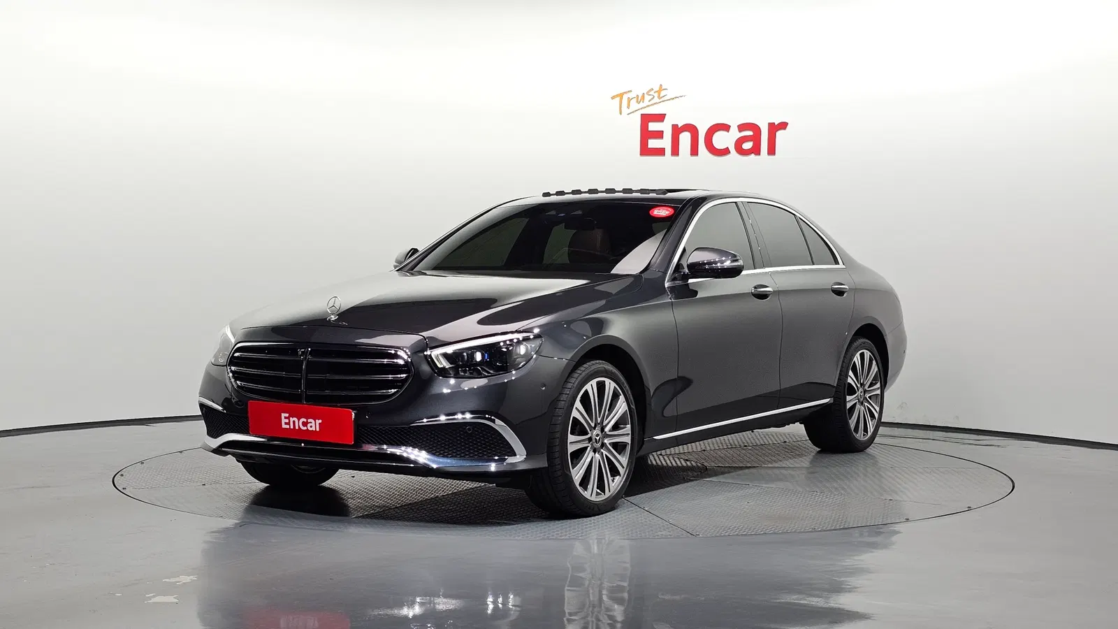Mercedes-Benz Classe E E350 4MATIC Exclusive (W213) 2023 — photo 1 sur 20