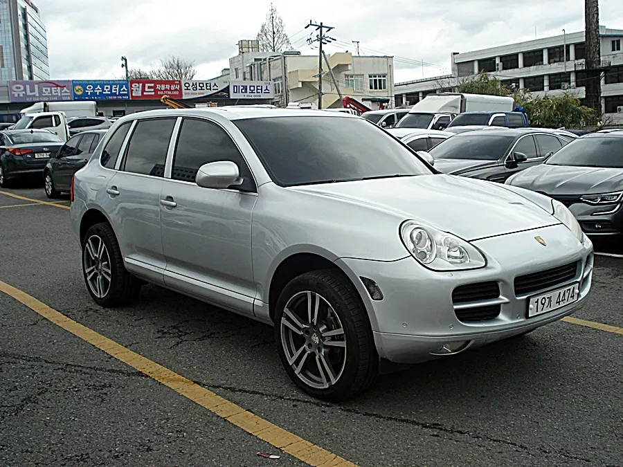 Porsche Cayenne 3.2 2005 — photo 1 sur 26