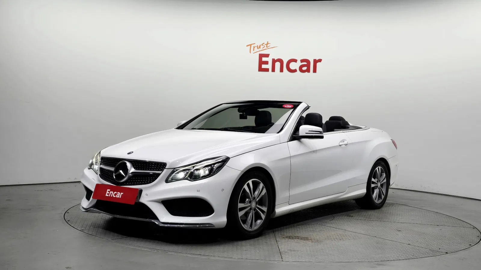 Mercedes-Benz Classe E E200 Cabriolet (W212) 2014 — photo 1 sur 26