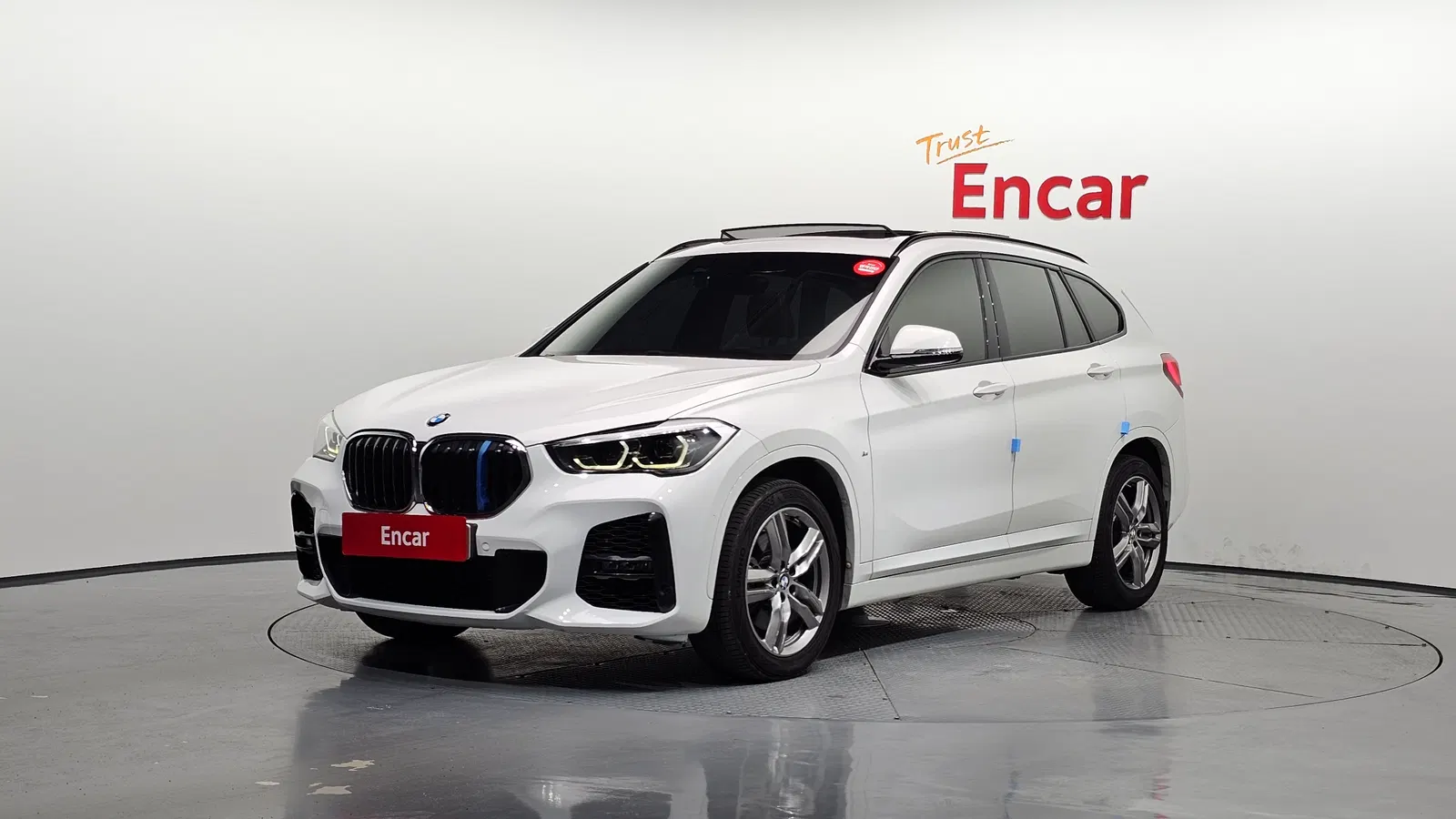 BMW X1 (F48) xDrive 20i M Sport 2021 — photo 1 sur 26