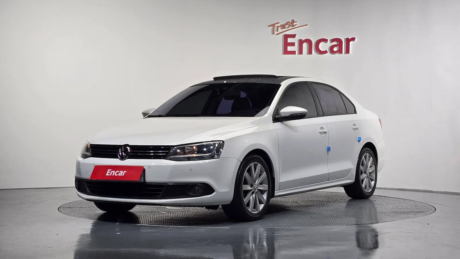 Volkswagen Jetta 2.0 TDI 2013 — photo 1 sur 20